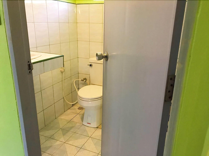 Bathroom 5, Save Bungalows, Ko Phangan