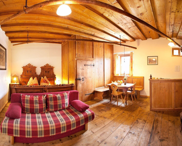 Public Area 2, Schloss Saalhof, Zell am See