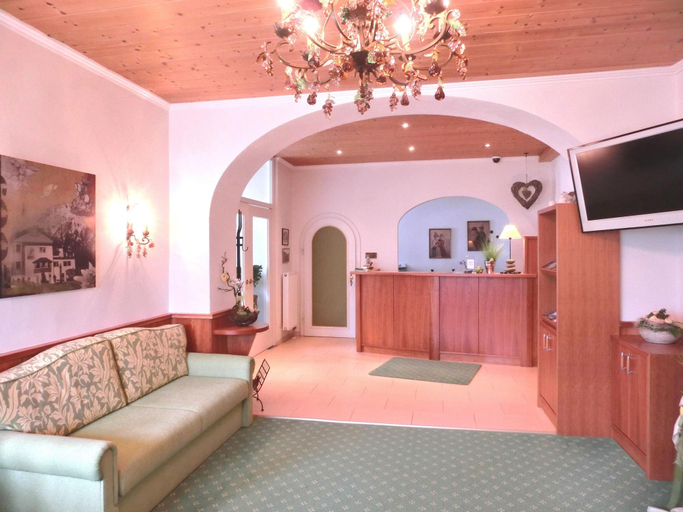 Public Area 2, Hotel-Garni Drachenburg, Garmisch-Partenkirchen