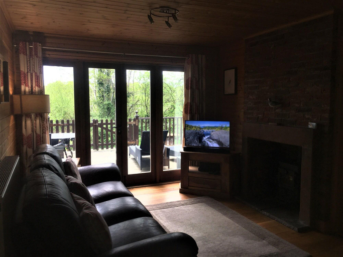 Public Area 2, The Tranquil Otter, Cumbria