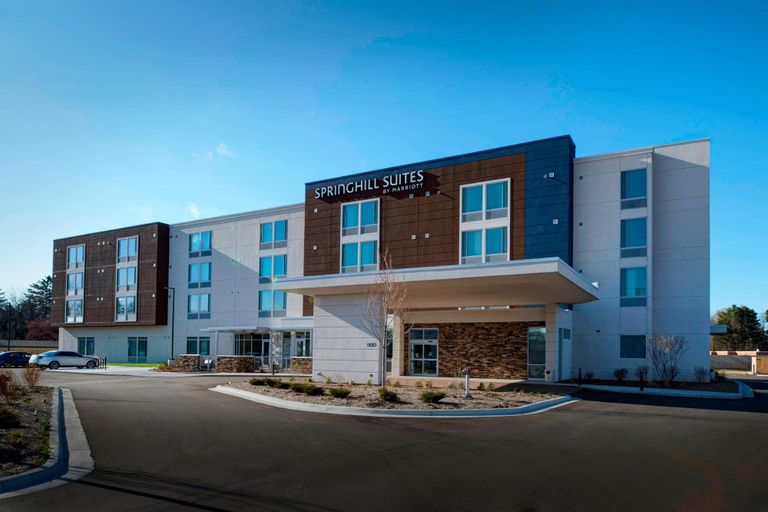 Exterior & Views 2, Howard Johnson East Lansing, Ingham