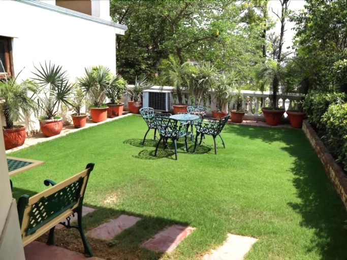 Sport & Beauty, The Estate Villa, Delhi