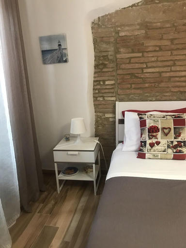Bedroom 2, La Dimora di Tommaso Apartment - Dimora storica Bike Friendly, Chieti