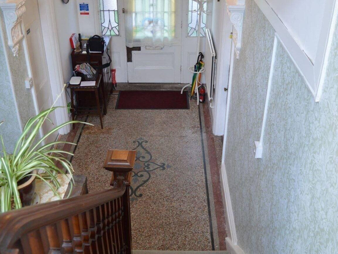Public Area 2, Owl House, Cornwall
