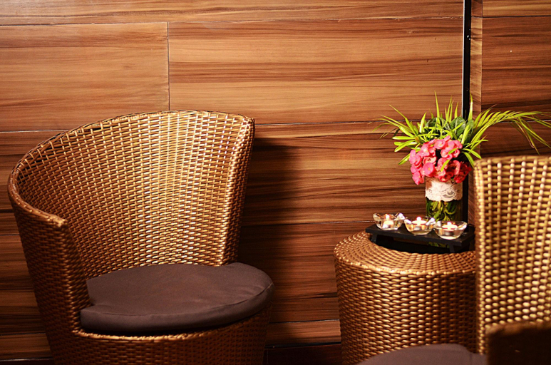 Public Area 4, Thunderbird Resorts - Rizal, Binangonan