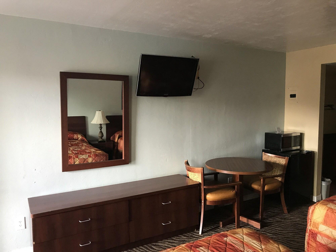 Public Area 2, Immokalee Inn, Collier