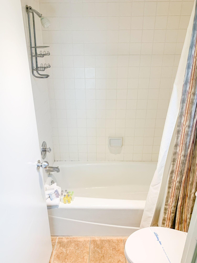 Bathroom 4, Wolf Creek Resort, San Bernardino