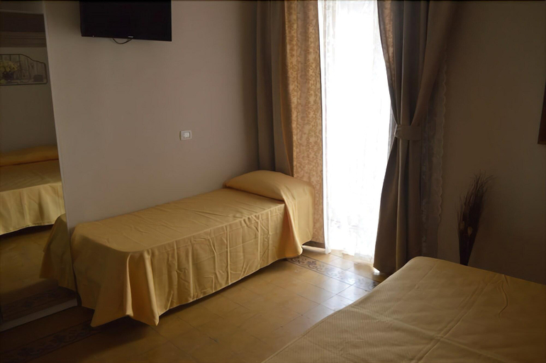 Bedroom 3, Cusmano Residence, Catania