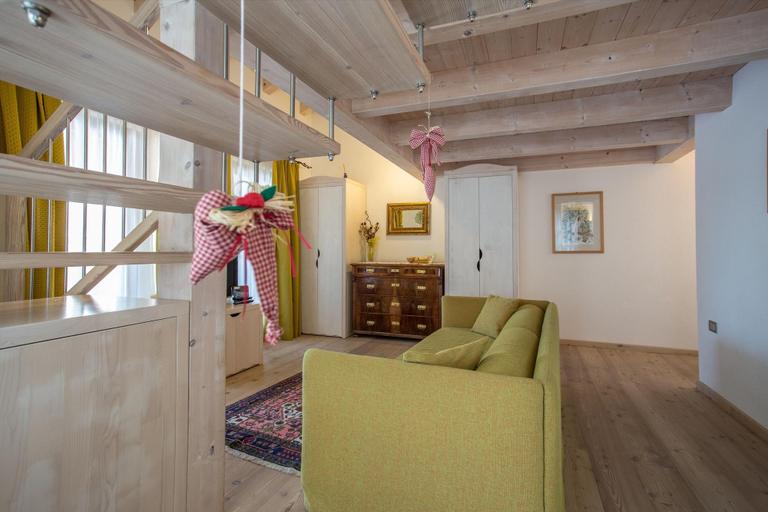 Public Area 4, Castelir Suite Hotel, Trento