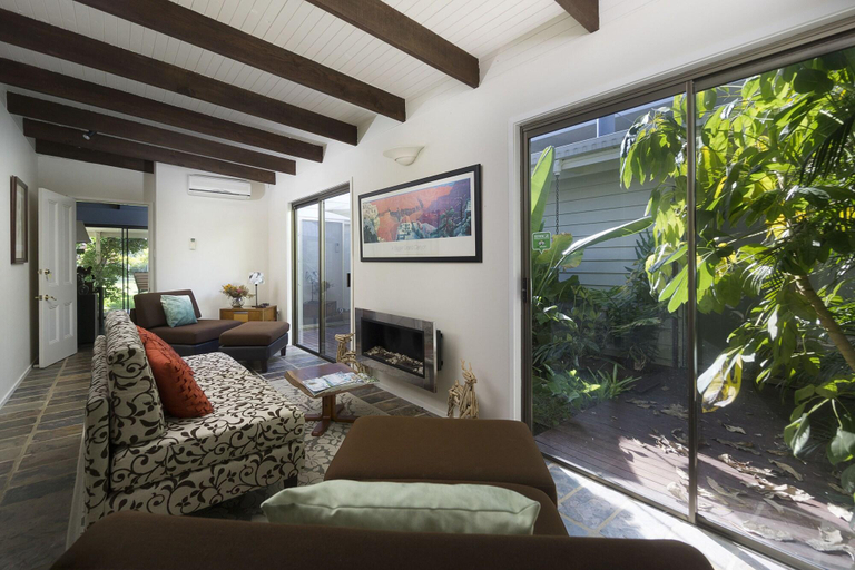Public Area 4, Hillcrest Mountain View Retreat, Tweed - Pt B
