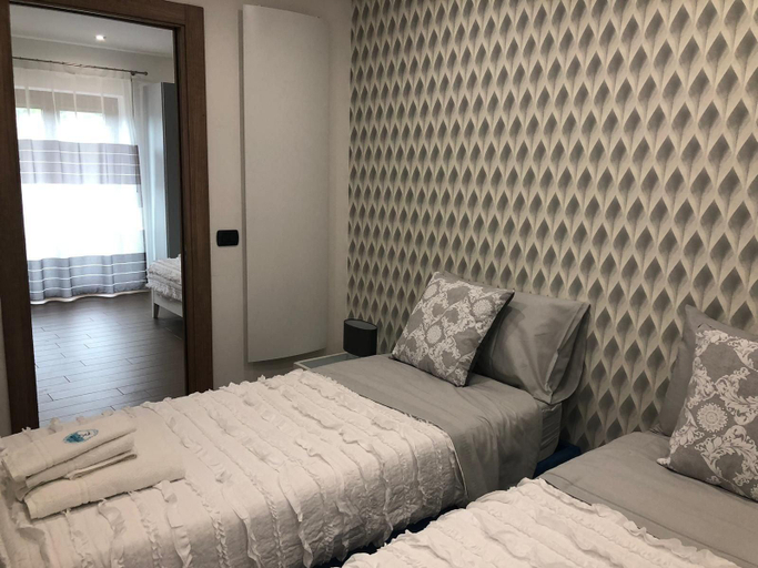 Bedroom 4, B&B Artemide, Salerno