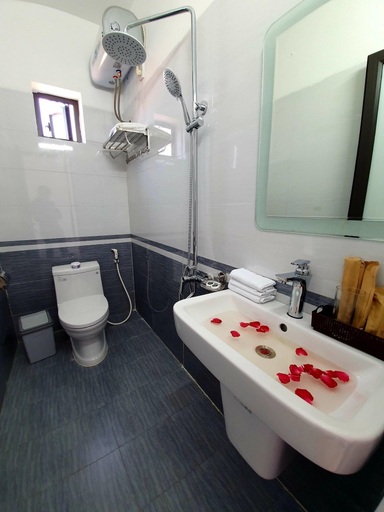 Bathroom 4, The Symphony 9 Tam Coc, Hoa Lư