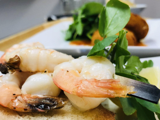 Food & Drinks, Cottage Lodge, Hampshire