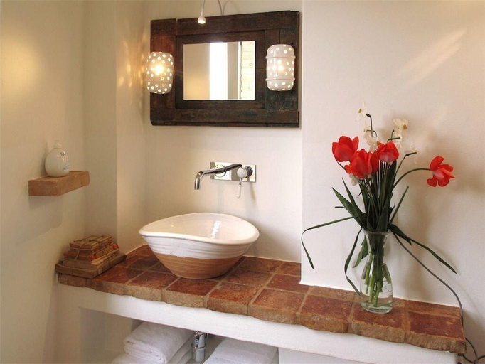 Bathroom 5, Castello di Granarola Relais - Adults Friendly -, Pesaro E Urbino