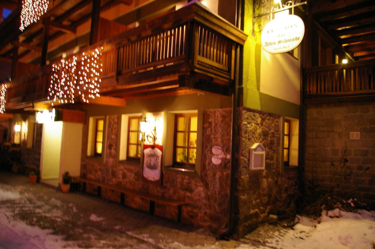 Public Area 2, Pension Zur Alten Schmiede, Regen