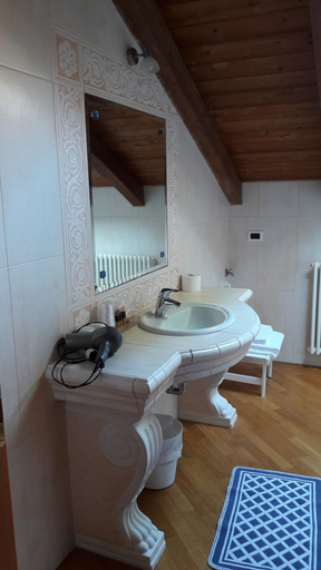 Bathroom 5, Agorà Park Hotel, Venezia