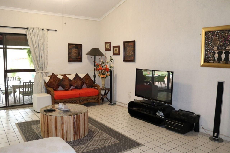 Bedroom 3, A Pousada guesthouse, Ehlanzeni