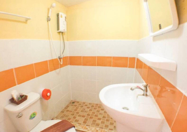 Bathroom, The Nature Club Resort, Sangkhla Buri