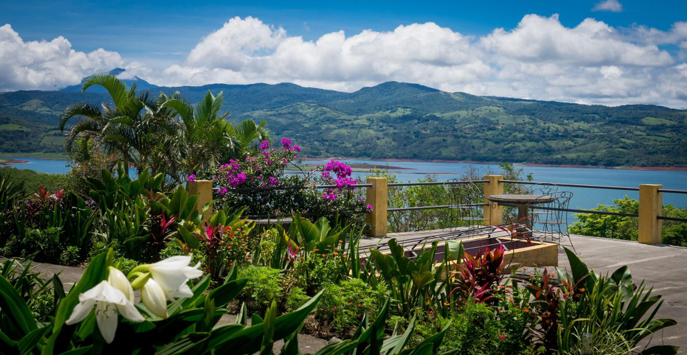 Public Area 2, Lake Arenal Hotel, Brewery & Farm, Tilarán