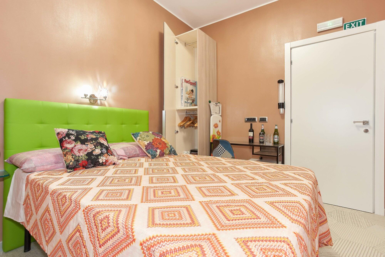 Bedroom 3, S.P.T. Bed & Breakfast, Rome