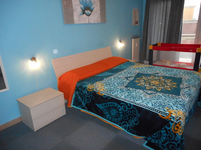 Bedroom 3, Cavour16 rent bedrooms, Genova