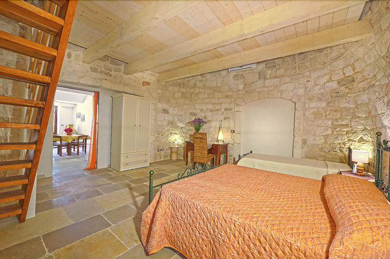 Bedroom 4, Trulli D'Autore, Taranto