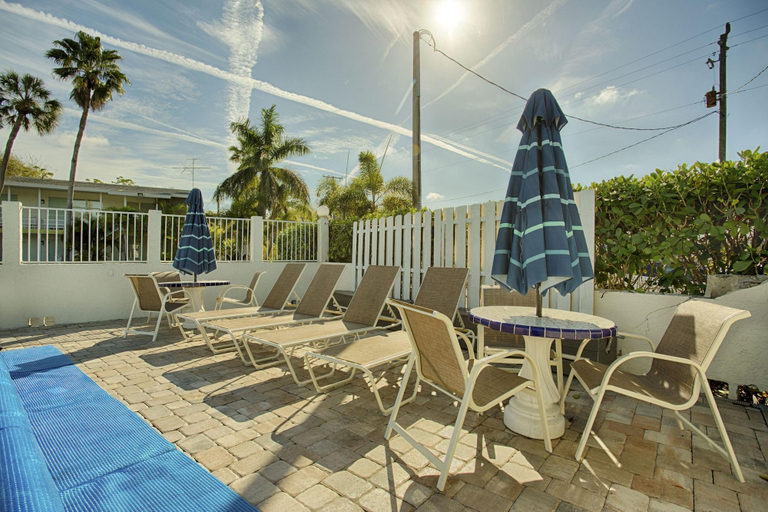 Others 4, Regency Inn & Suites, Sarasota