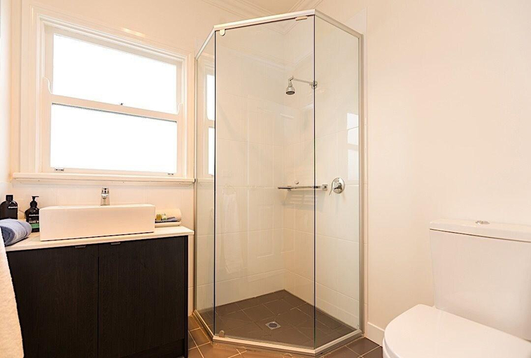 Bathroom 5, Port Boutique Accommodation, Moyne - South