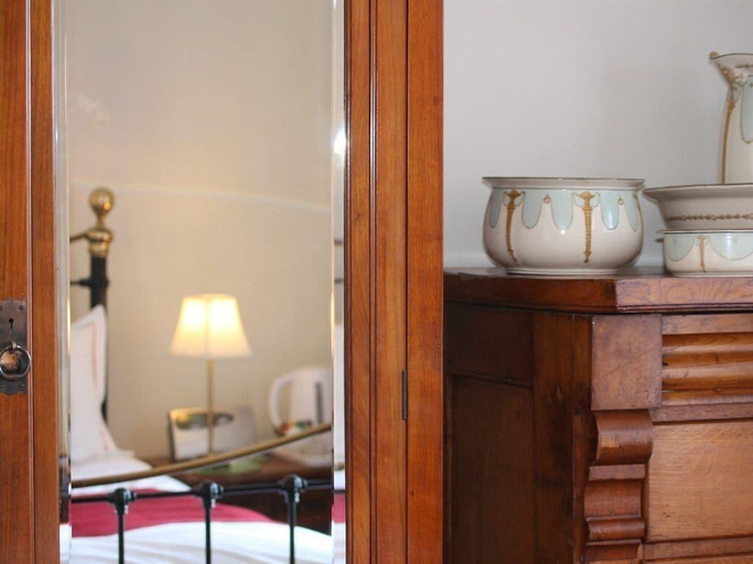 Bathroom 5, Ashbury Bed And Breakfast, Worcestershire