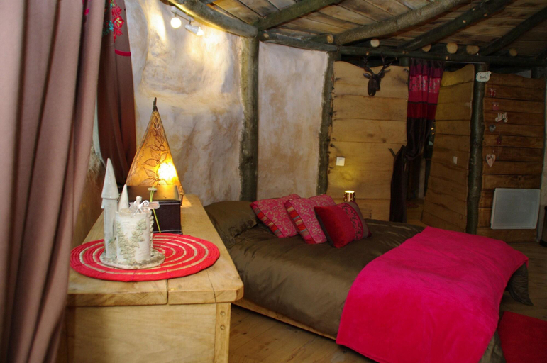 Bedroom 4, Le Nid dans les Bruyères, Aisne