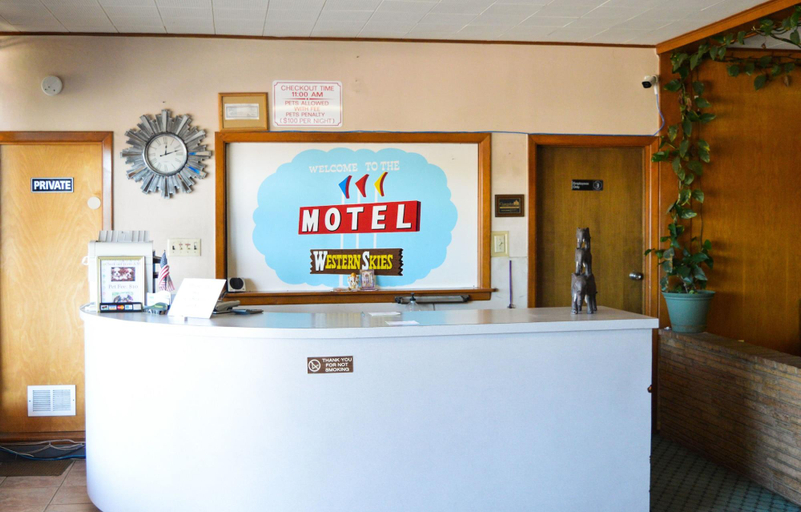 Public Area 3, western skies motel, Donley