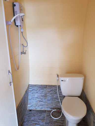 Bathroom 5, Ban Mae Resort, Khao Kho