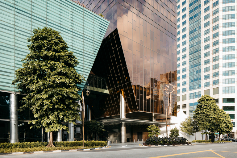 Exterior & Views 20