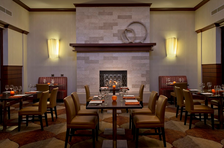Food & Drinks 5, Denver Airport Marriott at Gateway Park, Denver