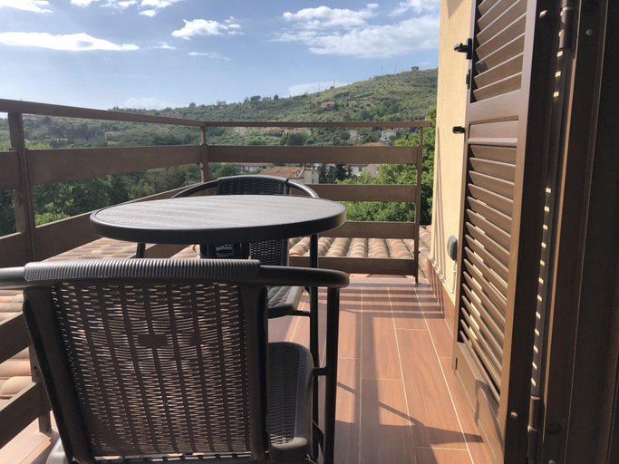 Exterior & Views, B&B Artemide, Salerno