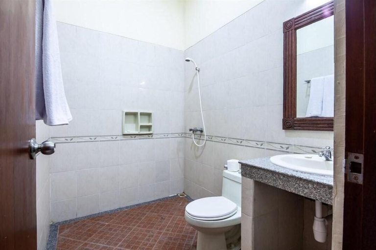 Bathroom, Grand Yuma Hotel & Villa, Denpasar