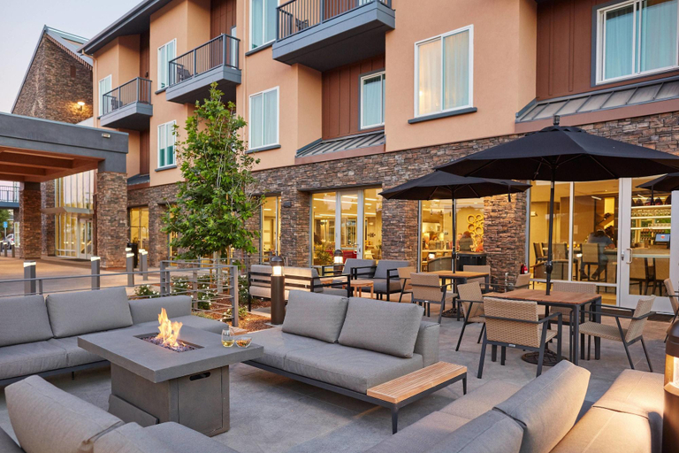 Public Area 3, Hotel Trio Healdsburg, Sonoma