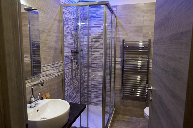 Bathroom, B&b Napoli Regina, Napoli