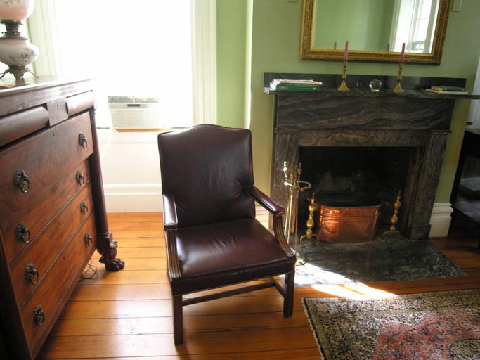Public Area, Delano Homestead Bed & Breakfast, Bristol