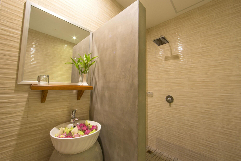 Bathroom 4, Romantic Angkor Residence, Siem Reap