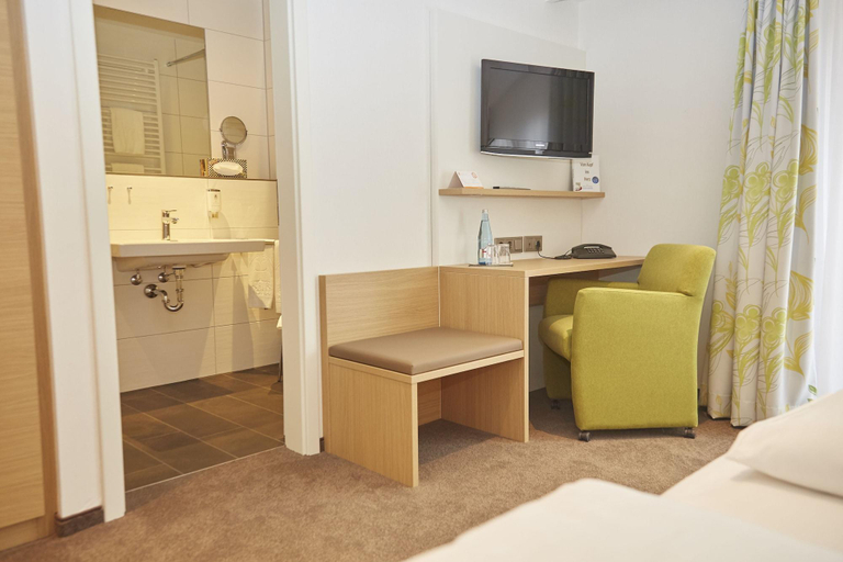 Public Area, Flair Hotel Gasthof zum Hirsch, Reutlingen