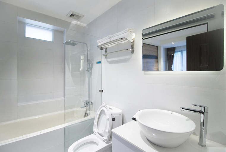 Bathroom 4, The Chill Suites - City Center, District 1