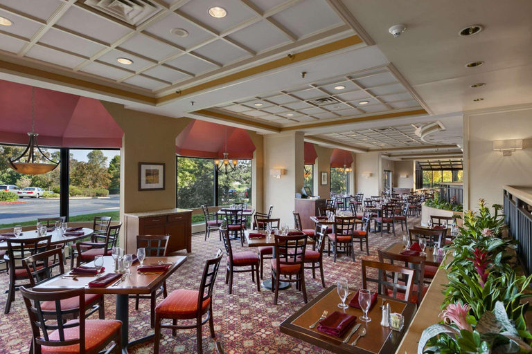 Food & Drinks 5, Embassy Suites Philadelphia Valley Forge, Chester