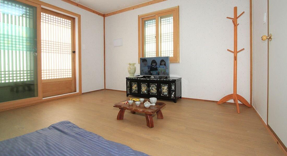Bedroom 4, Gyeongju Seorabeol Hanok, Gyeongju