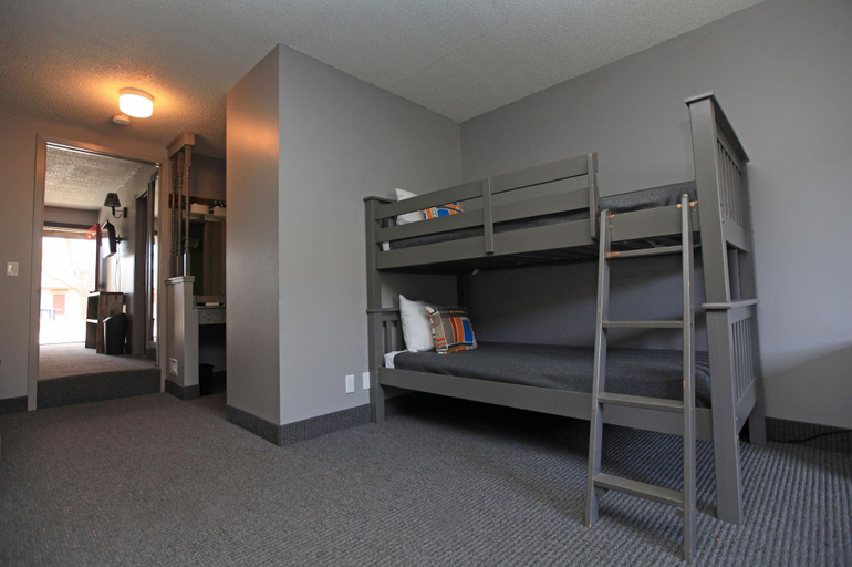 Public Area 2, Abe's Okoboji Motel & Suites, Dickinson