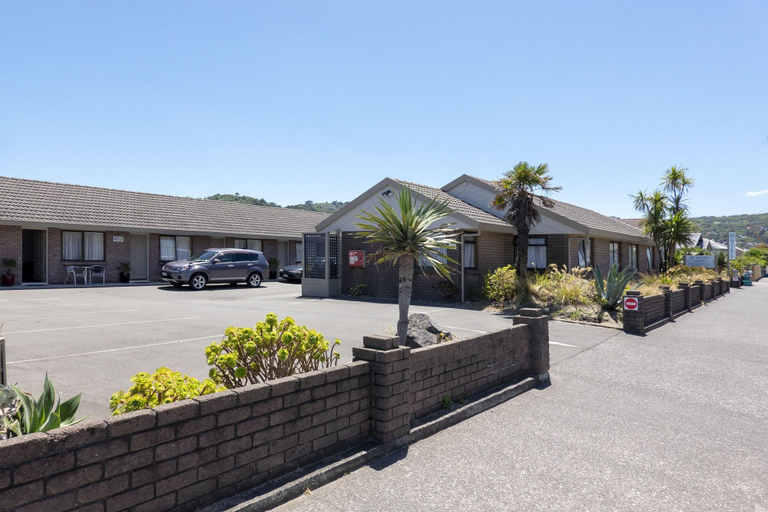 Exterior & Views 3, Foreshore Motor Lodge, Hutt city