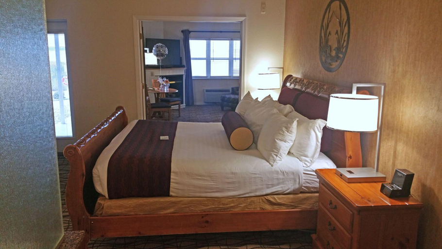 Bedroom 3, Cherry Tree Inn, Grand Traverse