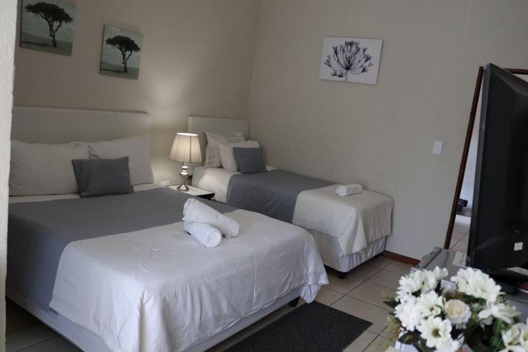 Bedroom 3, A Pousada guesthouse, Ehlanzeni