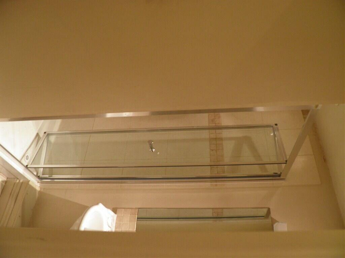 Bathroom 3, The Talbot Oxford, Oxfordshire