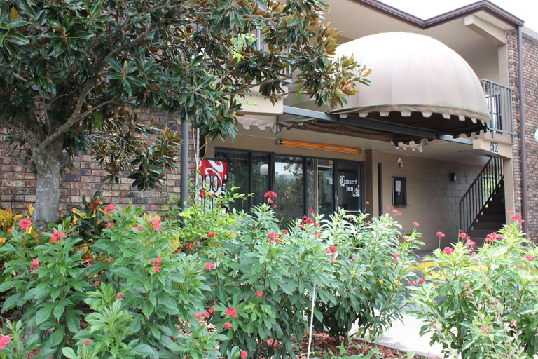 Exterior & Views 2, Lambert Inn, Osceola